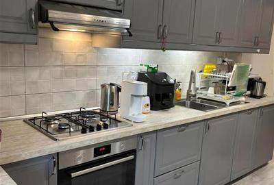 Apartament cu 2 camere decomandat, mobilat în Berceni