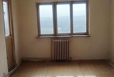 Apartament cu 3 camere decomandat în Central - 2