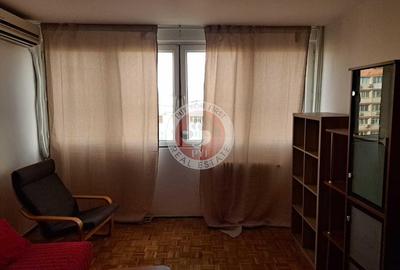 Apartament cu 2 camere decomandat în Cantemir