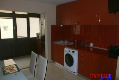 Apartament 2 camere decomandat de lux , zona Centrala - 1
