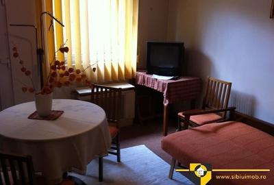 Garsoniera la casa str.moldoveanu-milea acces separat - 2