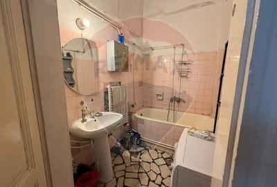 Apartament cu 3 camere semidecomandat în Central - 10