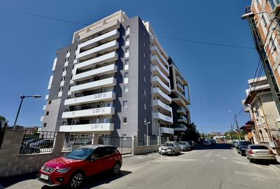 Apartament cu 4 camere semidecomandat în 13 Septembrie - 2