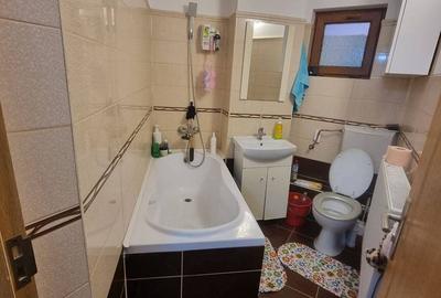 Apartament cu 2 camere în Km 5 - 2
