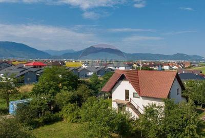 Casă cu 2 camere cu Teren 900 Mp în Tărlungeni