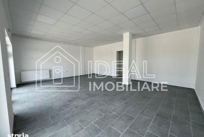 Spațiu comercial, de 68.5 mp, în Șelimbăr