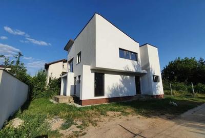 Vila spatioasa la rosu 4 camere Pipera/ pret negociabil Vila spatioasa la rosu 4 camere Pipera/ pret negociabil - 5