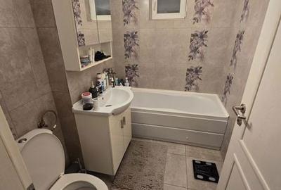 Apartament cu 2 camere decomandat în Rovine - 4