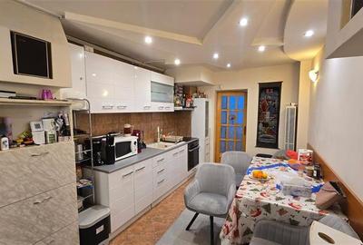 Apartament 4 camere etajul 1 zona Noua - 3