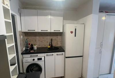 Garsonera de vanzare ( sus la ura ) - 7