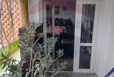 Casă cu 6 camere cu Teren 1000 Mp în Central - 1