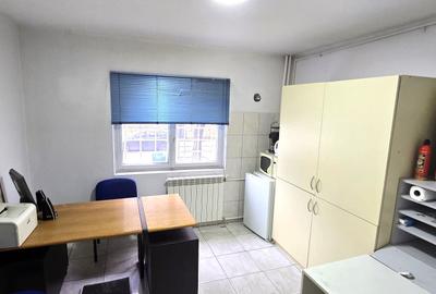 De vanzare - Apartament decomandat Metrou Eroii Revolutiei - 5