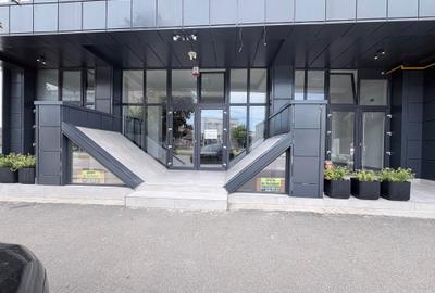 Spațiu comercial, de 240 mp, în Central - 1