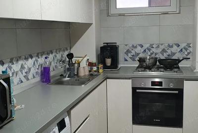 Casă cu 4 camere cu Teren 4472 Mp în Central - 4