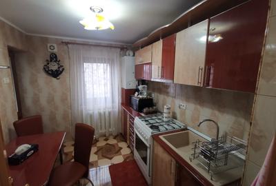 Apartament cu 3 camere decomandat în Central - 3