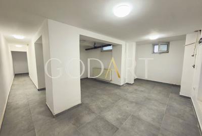 Casă individuală cu 7 camere cu Canalizare în Eminescu - 17