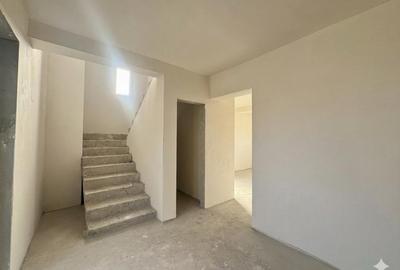 Casă individuală cu 5 camere cu Canalizare în Chinteni - 4