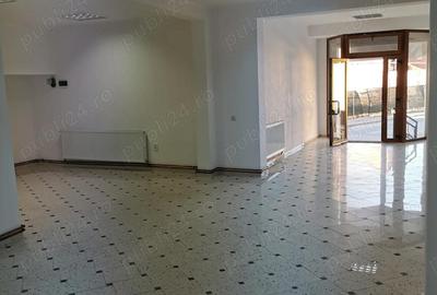 Spațiu comercial, de 96 mp, în Central - 2