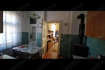 Casa Favorit -Ceta?ii de vanzare - 2