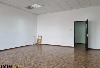 Spațiu comercial, de 80 mp, în Central - 5
