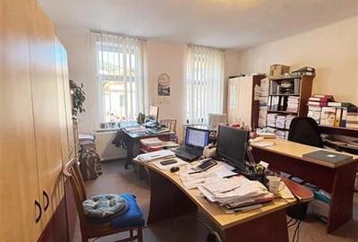 Casa de vanzare, 2 camere, boxa si pod renovat, central, Brasov - 5