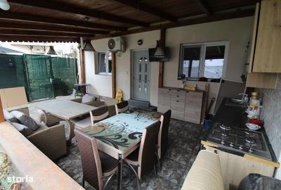 Casă cu 5 camere cu Teren 425 Mp în Central