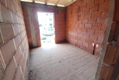 Casă individuală cu 4 camere cu Canalizare în Lisaura - 11