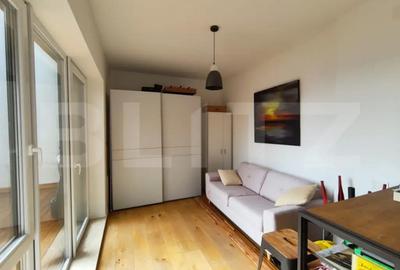 Apartament cu 4 camere decomandat în Central - 2