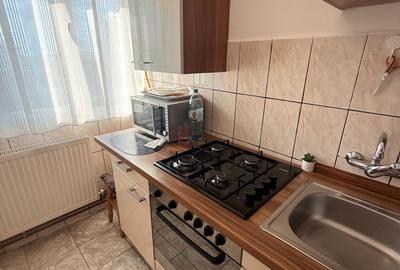 Apartament cu 2 camere decomandat în Micro 15 - 1