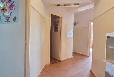 Apartament cu 3 camere decomandat în Trocadero - 9