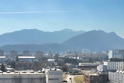 Apartament cu 2 camere decomandat în Tractorul - 19