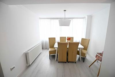 Apartament cu 4 camere decomandat în Central
