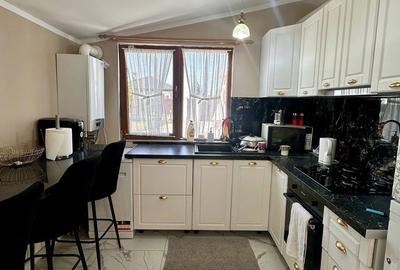 Casă cu 3 camere cu Teren 500 Mp în Central