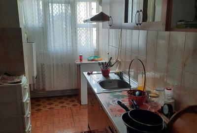 Apartament cu 3 camere decomandat în Fălticeni - 15
