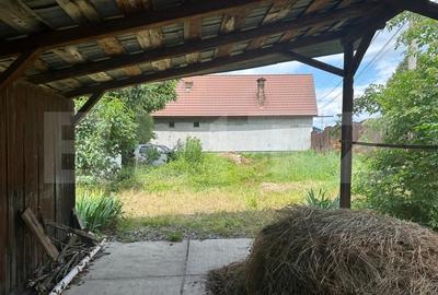De vanzare teren generos cu casa, zona centrala, Sacele - 6