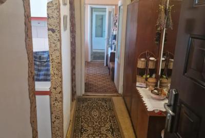 Apartament cu 3 camere semidecomandat în Rogerius - 2