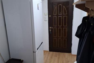 Apartament cu 2 camere semidecomandat în Inel II