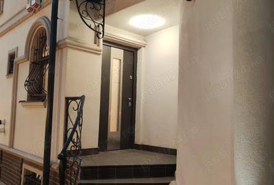 Casă cu 6 camere cu Teren 230 Mp în Titulescu - 19