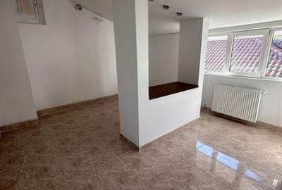 Casă de vânzare - Constanța, zona Trocadero - 210.000 EUR negociabil - 13