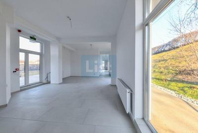 Spațiu comercial, de 157.77000427246 mp, în Mărăști - 7