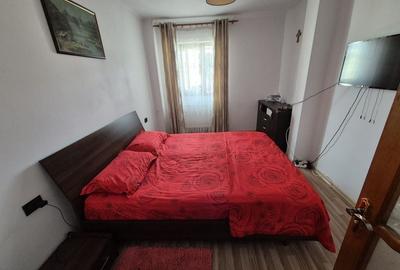 Apartament cu 3 camere decomandat în Exterior Vest - 2