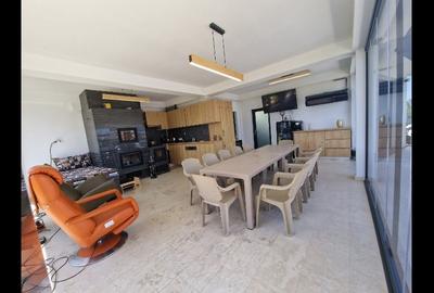 Casa de lux, independenta,în Lazu, Constanta , cu piscina  și business la cheie - 10