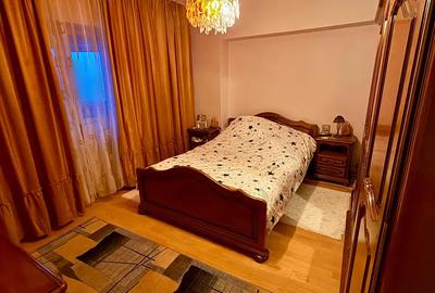 Apartament cu 3 camere decomandat, mobilat în Nicolina - 4