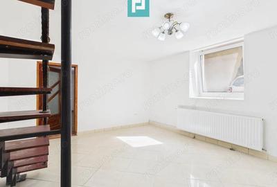 Apartament 4 camere, Bulevardul Revolu?iei - 20