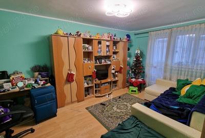 PROPRIETAR vand apartamnet 2 camere, decomandat, Micro 18 - 3