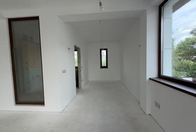 Casă cu 5 camere cu Teren 500 Mp în Pipera - 12
