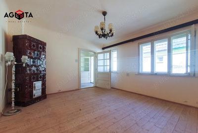 Vand casa cu teren in Luna de Sus! - 1