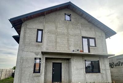 Casă cu 4 camere în Dârvari - 13
