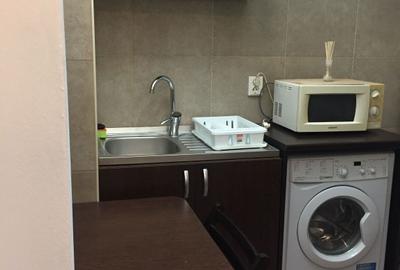 Garsonieră decomandată în Central - 1