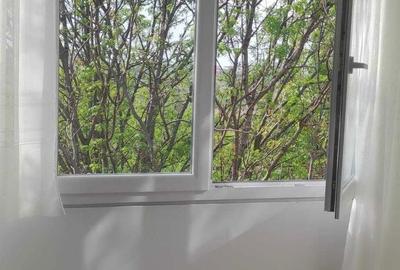 Apartament cu 2 camere semidecomandat în Văcăresti